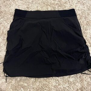 Columbia Women's Black Skort